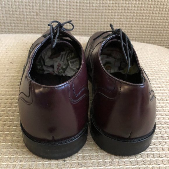 Johnston& Murphy Men\'s Burgundy Oxfords. Size 11 M main image 8